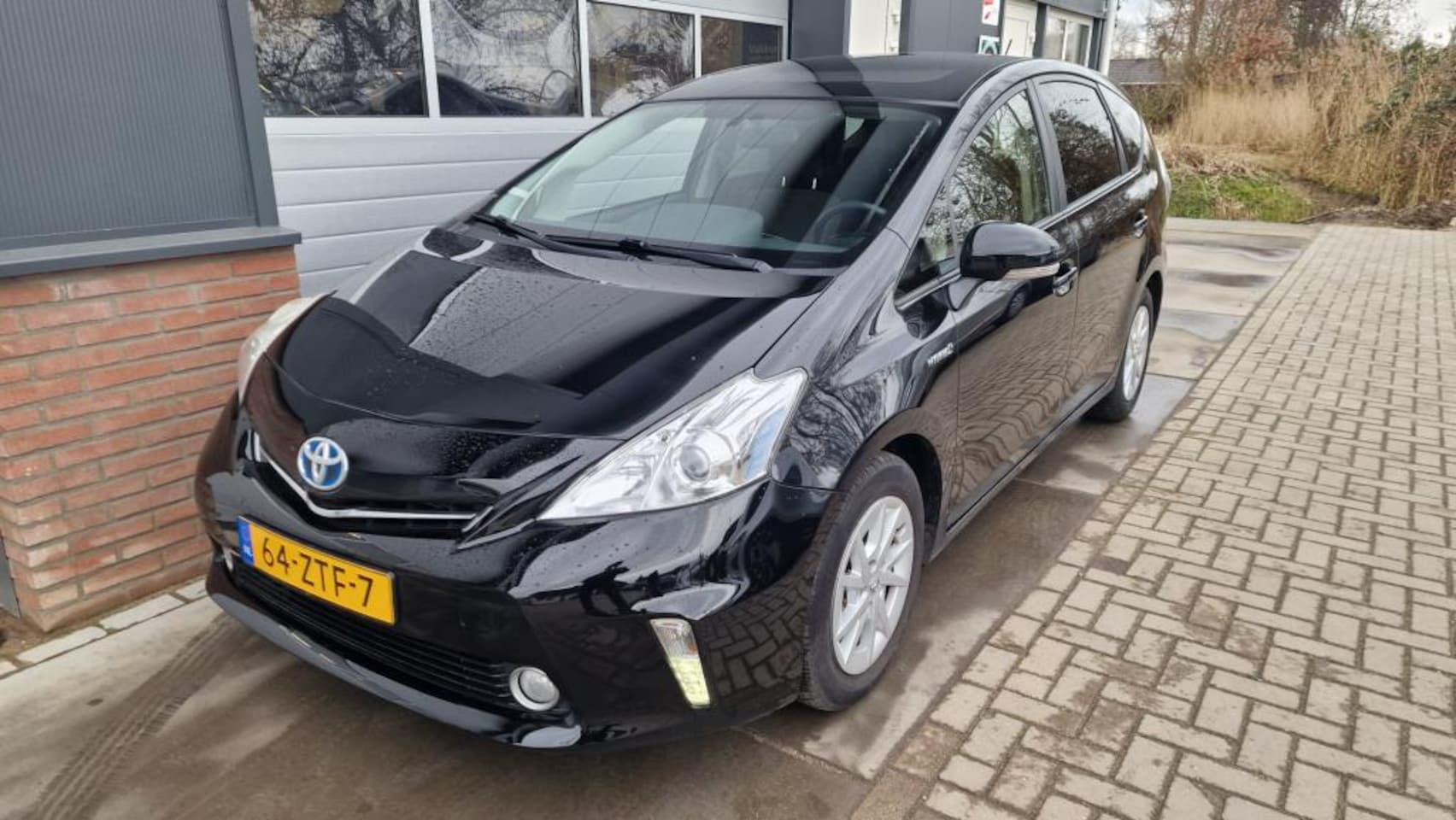 Toyota Prius Wagon - 1.8 Aspiration Nwe APK - AutoWereld.nl