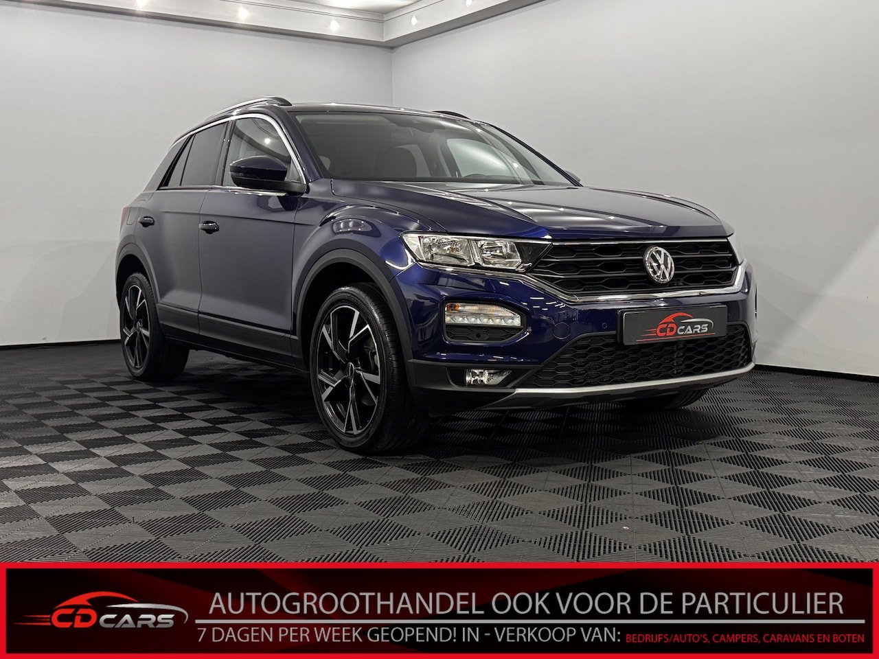 Volkswagen T-Roc - 1.0 TSI Style Business Clima, Navi, Parkeer sensoren, Cruise control adaptief, Stoelverwar - AutoWereld.nl