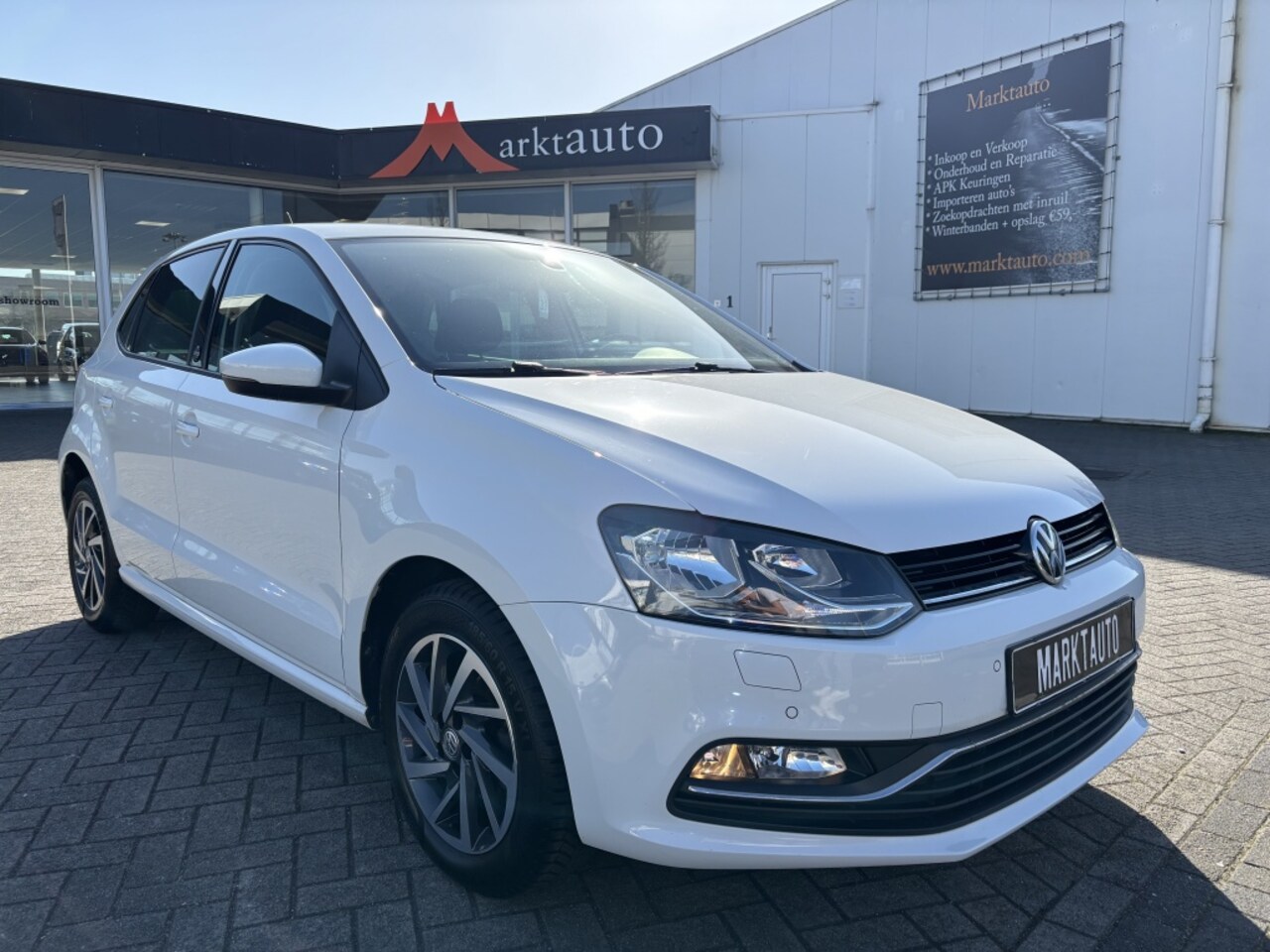 Volkswagen Polo - 1.0 Sound Cruise Climate Pdc Stoelverwarming - AutoWereld.nl