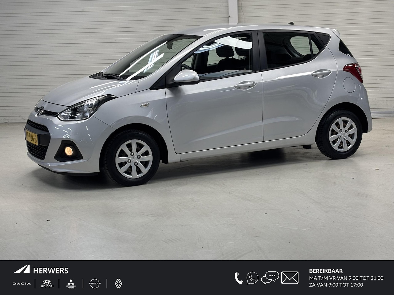 Hyundai i10 - 1.0i i-Motion Comfort / Cruise Control / Climate Control / Radio USB / Netjes Onderhouden - AutoWereld.nl