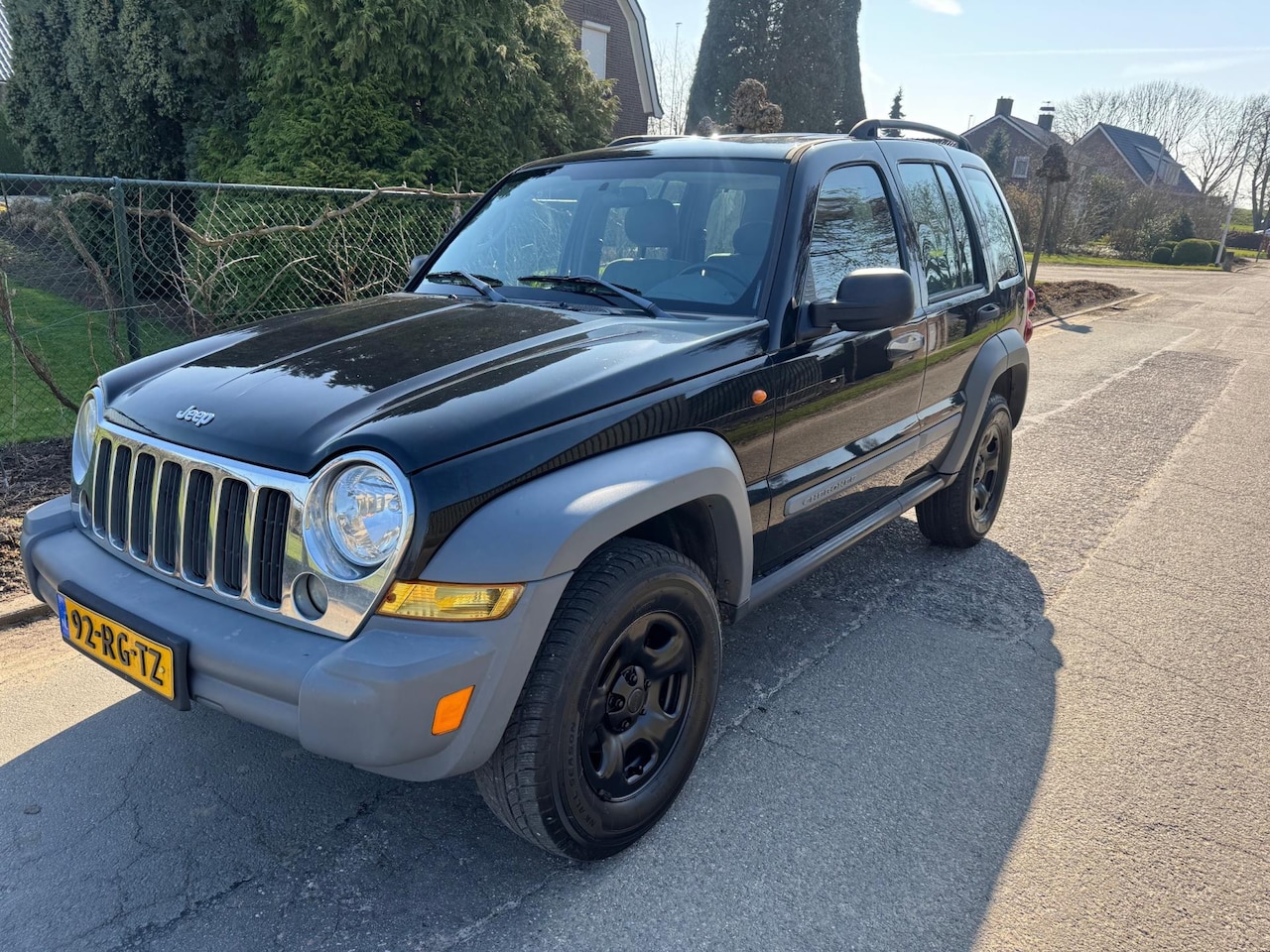 Jeep Cherokee - 2.4 Sport Airco Cruise 4x4 - AutoWereld.nl