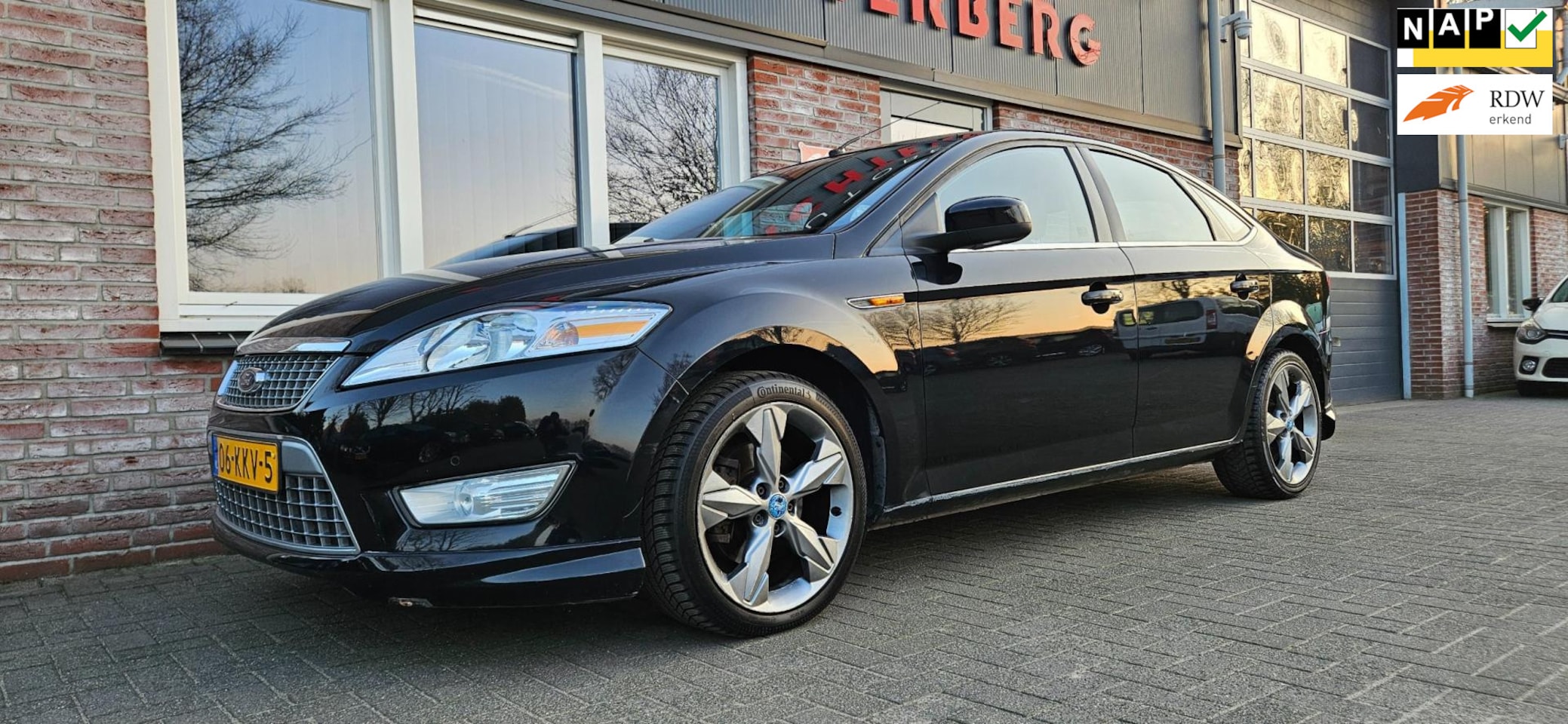 Ford Mondeo - 2.0-16V Limited Trekhaak! Airco/Clima! Schuifdak! Cruise Control! Leuke Auto! - AutoWereld.nl