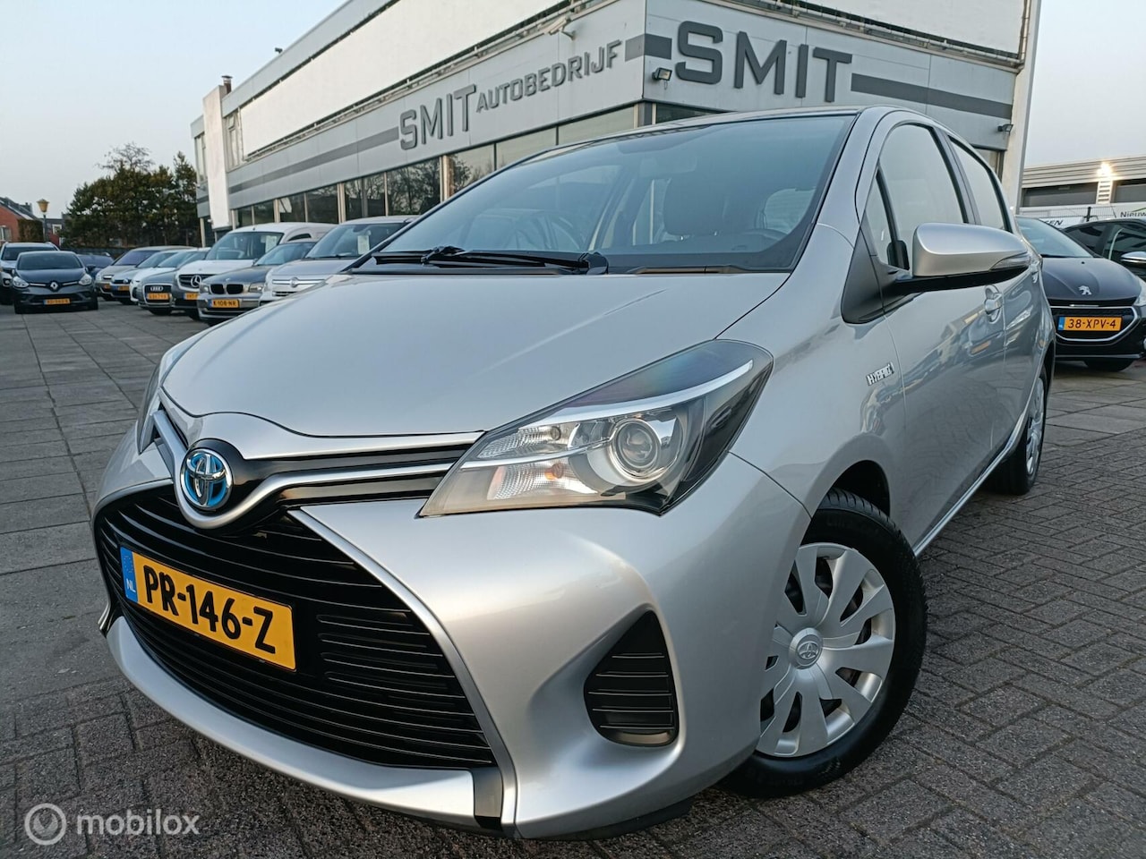 Toyota Yaris - 1.5 Hybrid Aspiration Aut/Camera/Ecc - AutoWereld.nl