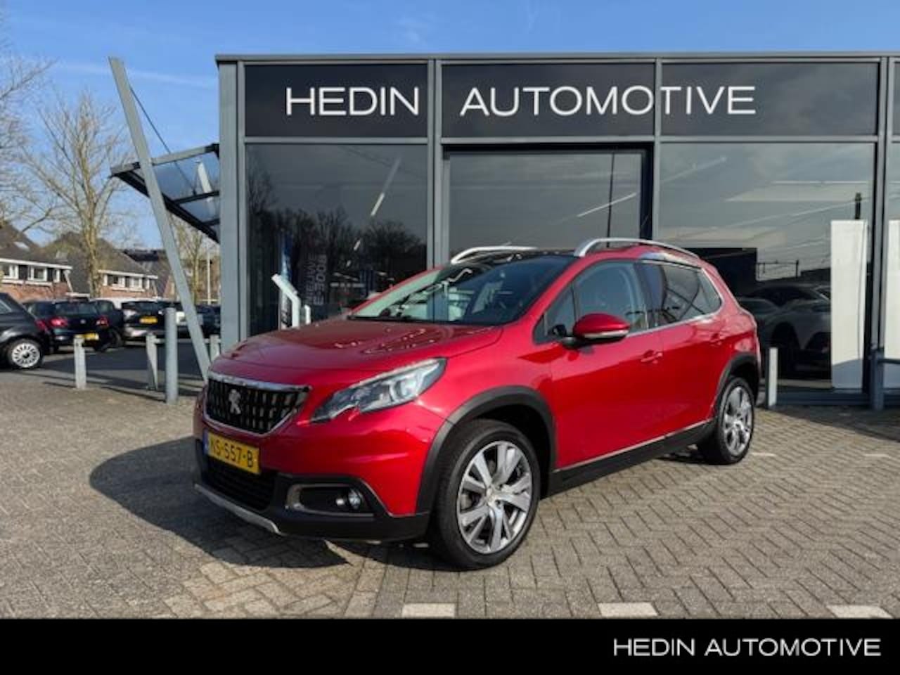 Peugeot 2008 - 1.2 Allure | TREKHAAK | PANORAMADAK | NAVIGATIE | BLUETOOTH | CLIMATE CONTROL | - AutoWereld.nl