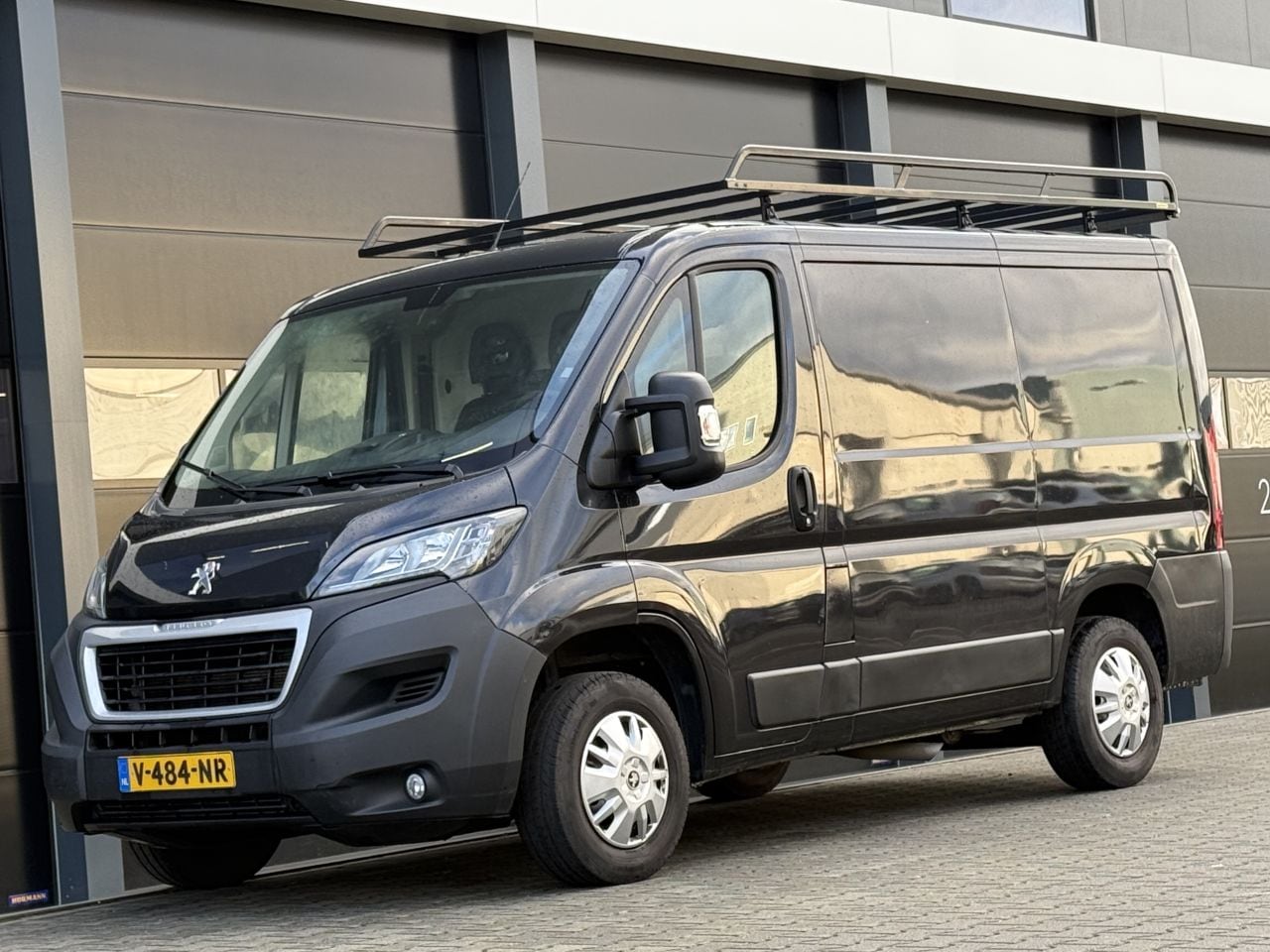 Peugeot Boxer - 2.0 BlueHDI Navi Camera EURO-6 - AutoWereld.nl