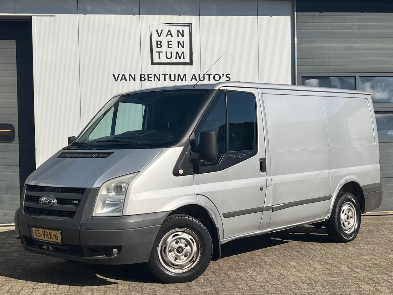 Ford Transit - 300S 2.2 TDCI 110pk L1H1 3-pers. MARGE - AutoWereld.nl