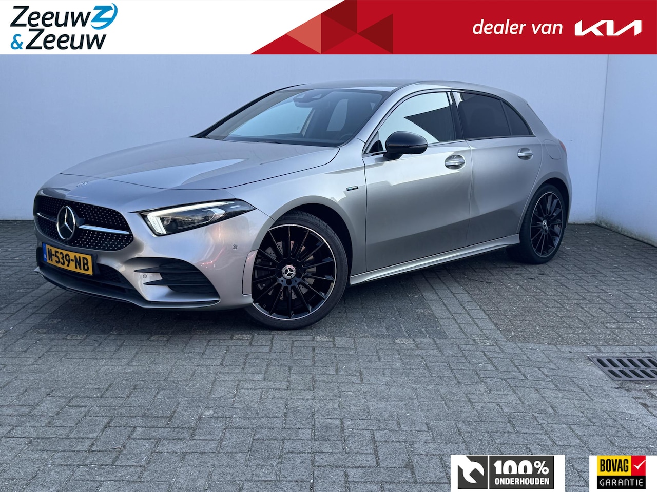 Mercedes-Benz A-klasse - 250 e Premium Plus | AMG LINE | SFEERVERLICHTING | ELEKTRISCH VERSTELBARE STOEL | 360GRADE - AutoWereld.nl