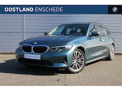 BMW 3-serie Touring - 330e High Executive Automaat / Sportstoelen / LED / Live Cockpit Professional / Stoelverwa