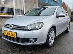 Volkswagen Golf - 1.2 TSI Highline BlueMotion Parkeer Assist / Parkeerhulp / Airco