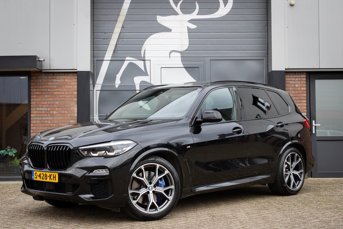 BMW X5 - xDrive40i High Executive M-sport / Shadow line / Panoramadak / Elek. trekhaak / Head-up / - AutoWereld.nl