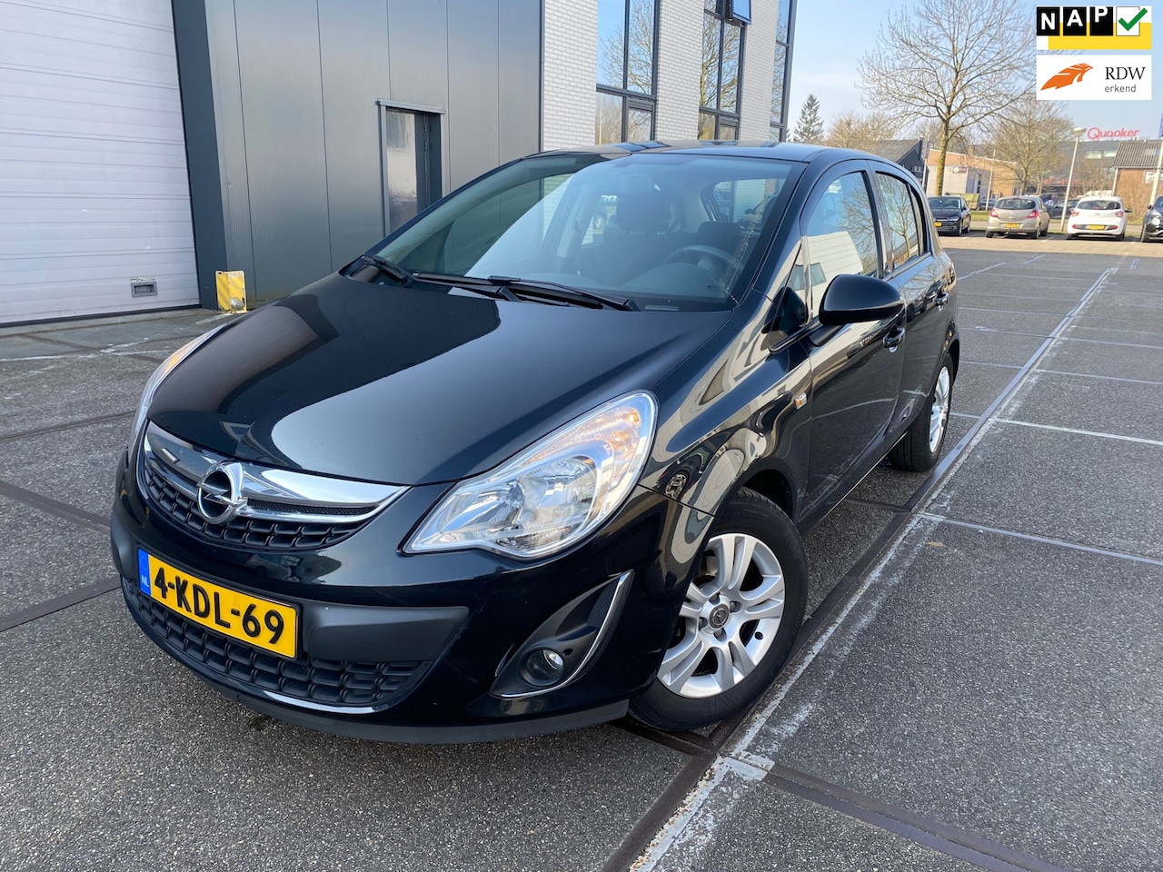 Opel Corsa - 1.4-16V Design Edition / 1 JAAR APK / AIRCO / NAP / BOEKJES / NETJES ONDERHOUDEN / ZEER NE - AutoWereld.nl