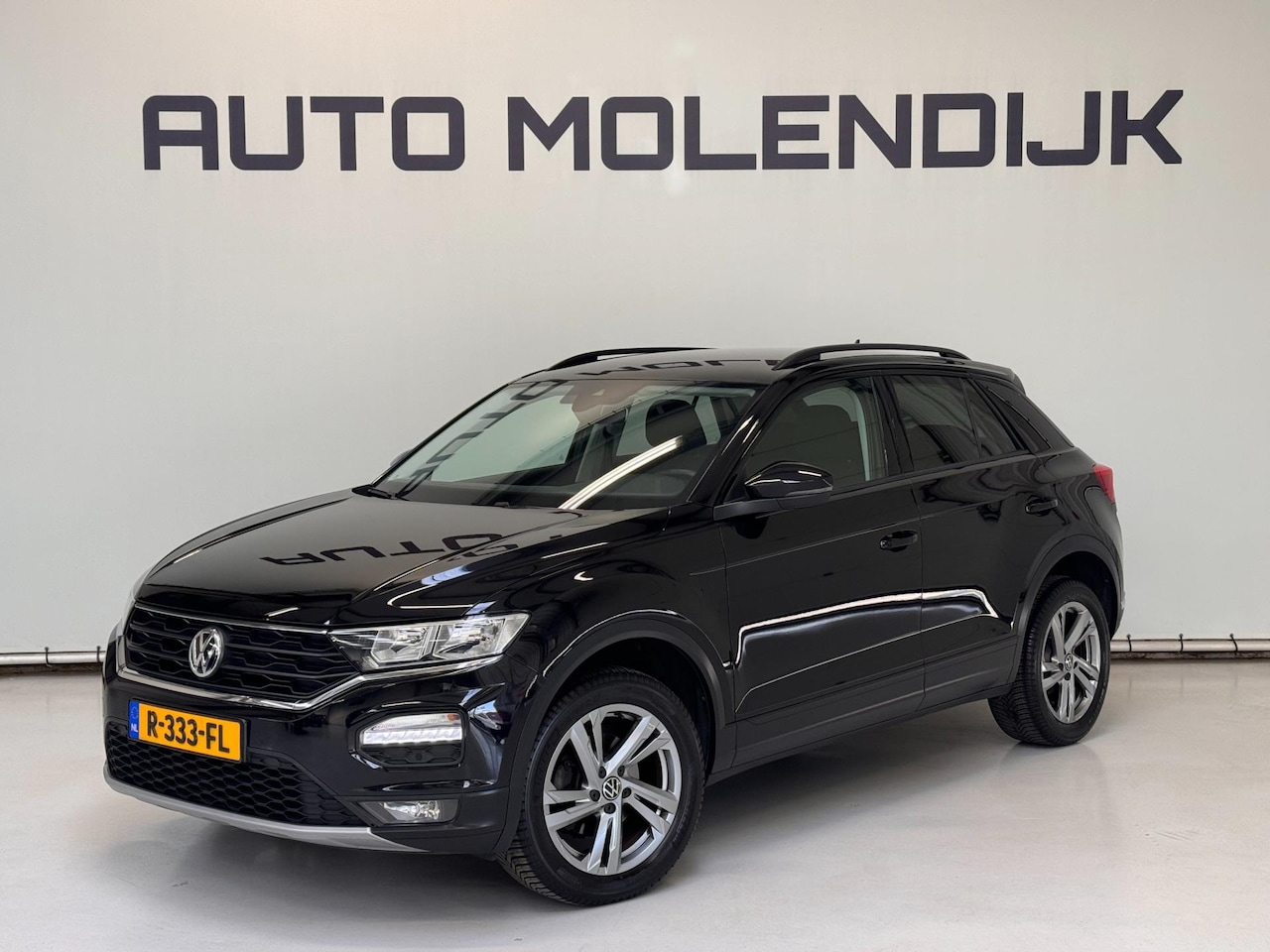 Volkswagen T-Roc - 1.5 TSI DSG 150 PK Keyless / ACC / Camera / Stoelverw / DMS - AutoWereld.nl