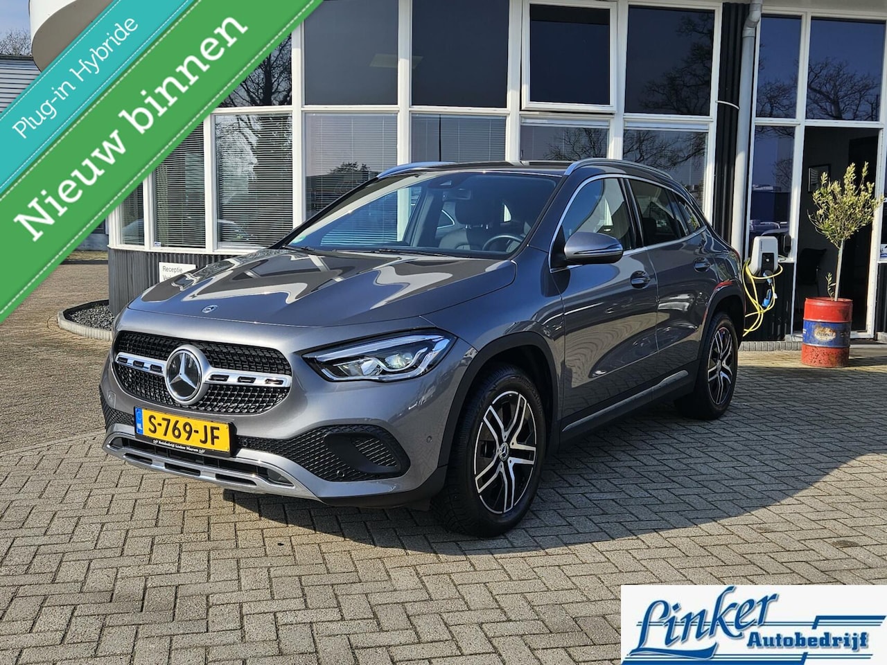 Mercedes-Benz GLA-Klasse - 250 e Luxury Line NL-AUTO GEEN AFLEVERKOSTEN - AutoWereld.nl