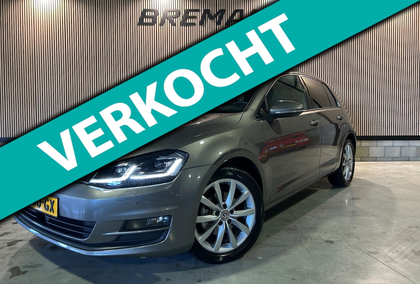 Volkswagen Golf - 1.6 TDI Business Edition R /PANO/TREKHAAK/ LED/ DEALER ONDERHOUDEN - AutoWereld.nl