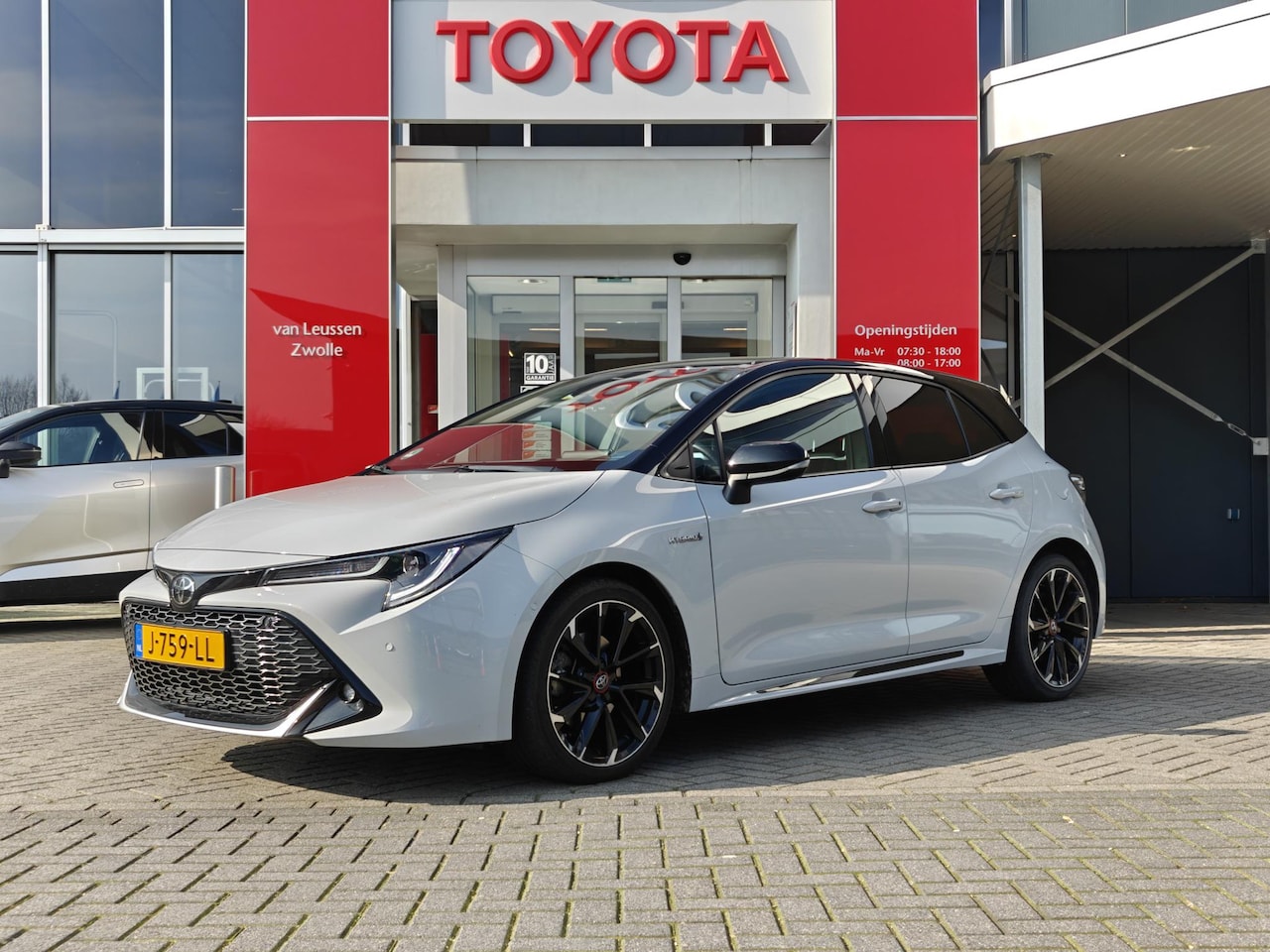 Toyota Corolla - 2.0 Hybrid GR-Sport Plus 2.0 HYBRID GR-SPORT PLUS 184PK - AutoWereld.nl