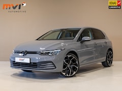 Volkswagen Golf - 1.0 TSI / 90pk / Stoel en stuur verwarming / Apple CarPlay en Android auto /