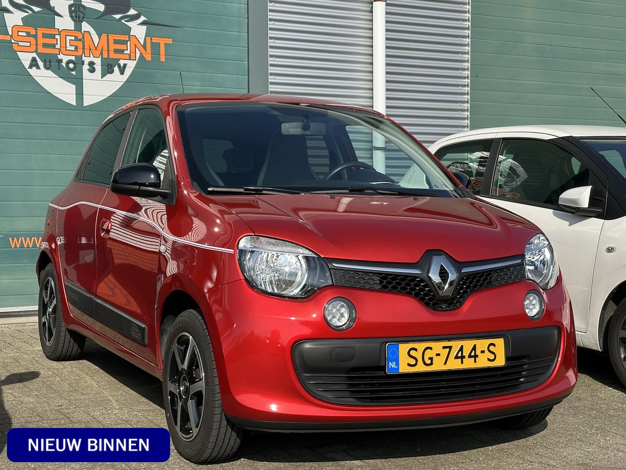 Renault Twingo - 1.0 SCe Limited / Bluetooth / Airco / Parkeersensoren - AutoWereld.nl