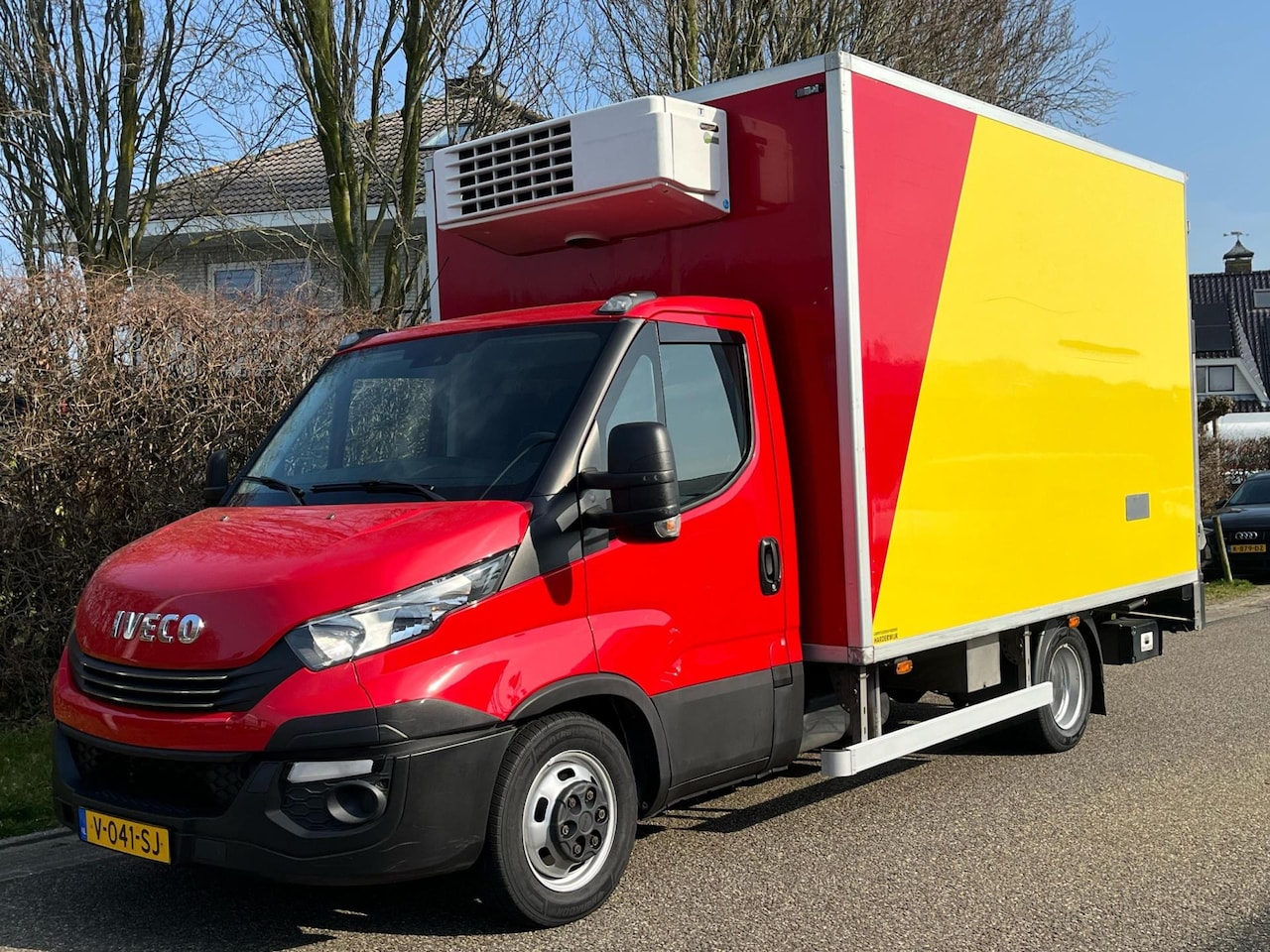 Iveco Daily - 40C18 | 3.0 Automaat | KOEL VRIES | Laadklep ThermoKing V500 | Luchtgeveerd - AutoWereld.nl