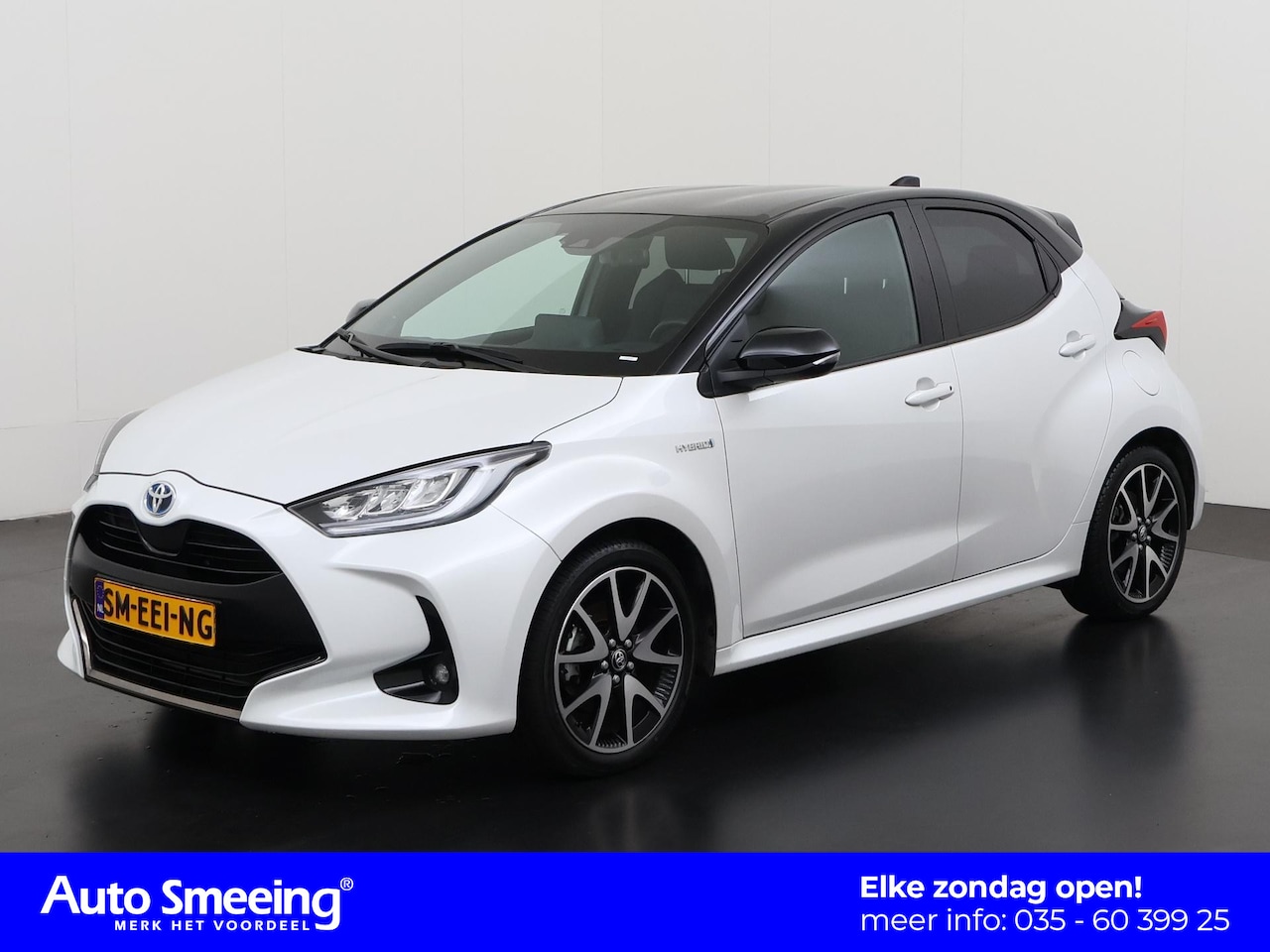 Toyota Yaris - 1.5 Hybrid Executive Bi Tone | Head up | JBL | Camera | Adaptief Cruise | Zondag Open! - AutoWereld.nl