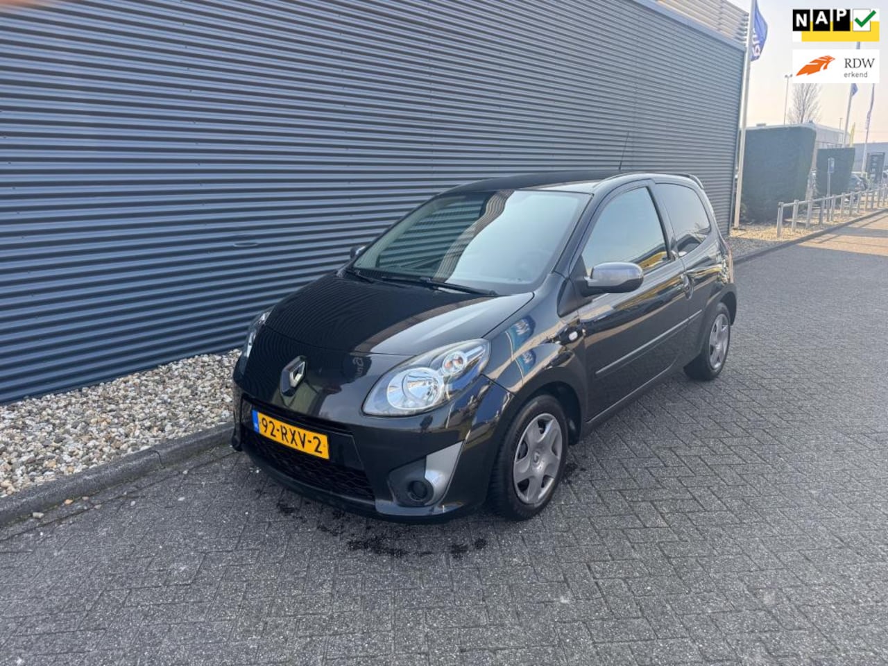 Renault Twingo - 1.2-16V Collection * Airco * Nieuwe D Riem * - AutoWereld.nl