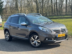 Peugeot 2008 - 1.2 PureTech Allure /Navi/Pano/Trekhaak/