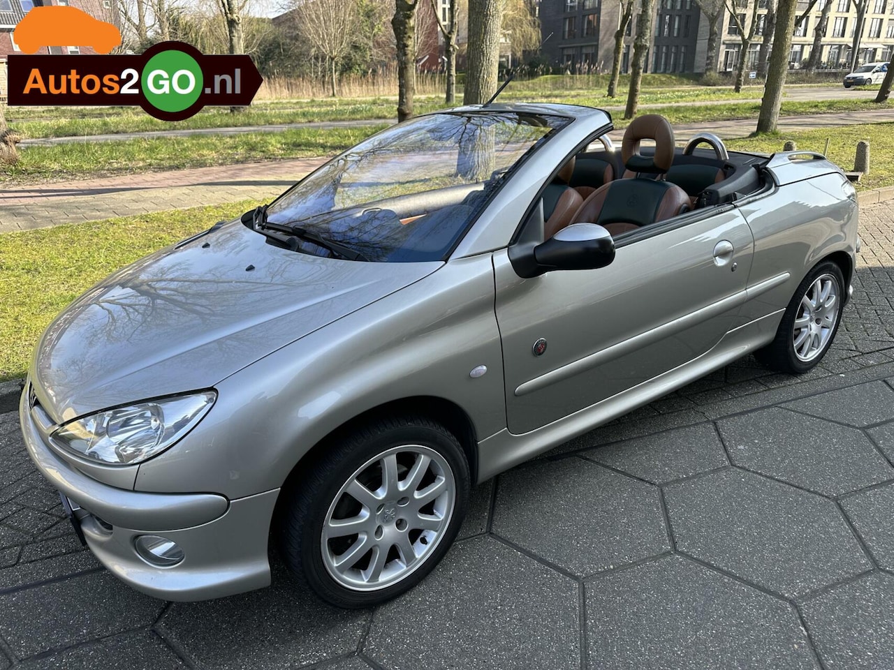 Peugeot 206 CC - 1.6-16V Roland Garros 1.6-16V Roland Garros - AutoWereld.nl