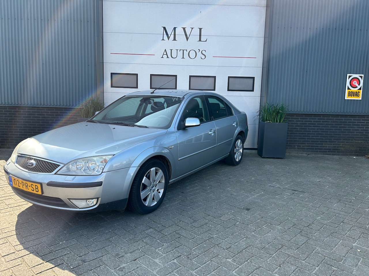 Ford Mondeo - 2.0-16V Futura 2.0-16V Futura - AutoWereld.nl