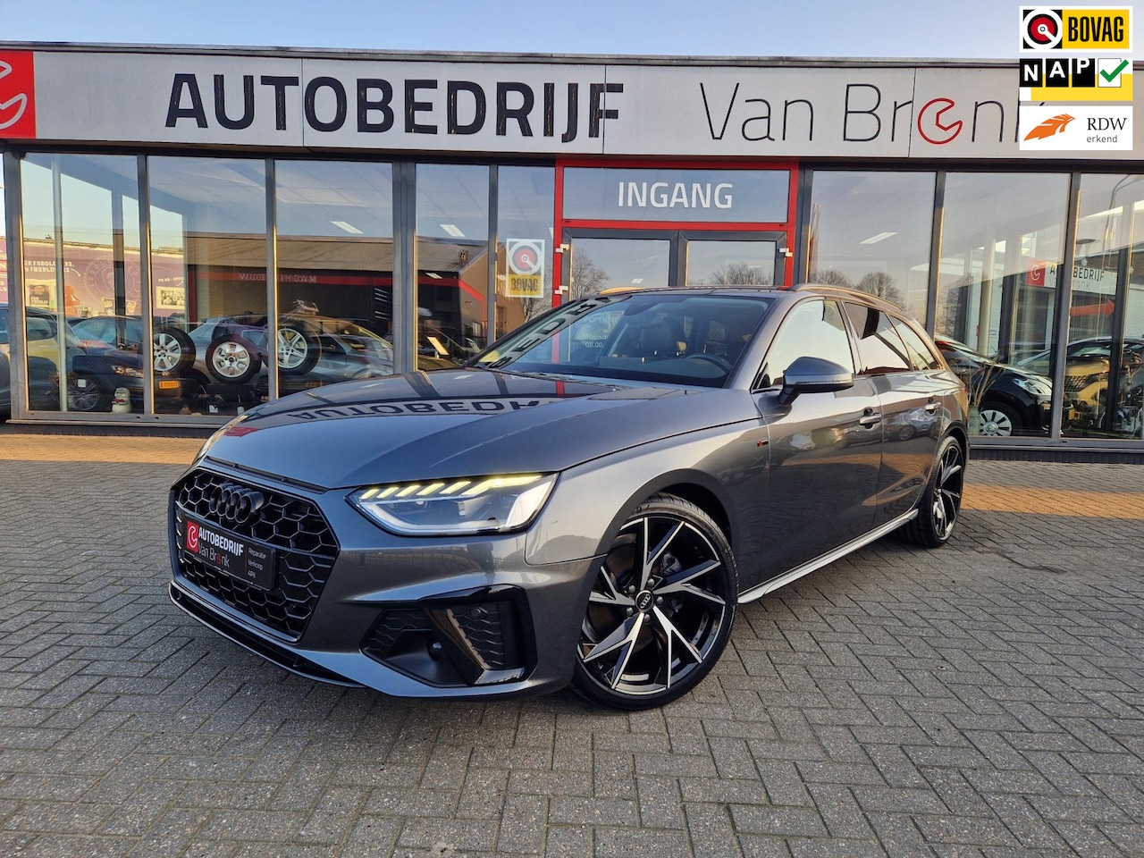 Audi A4 Avant - 35 TFSI S-Line | PDC V+A | Alcantara | LED - AutoWereld.nl