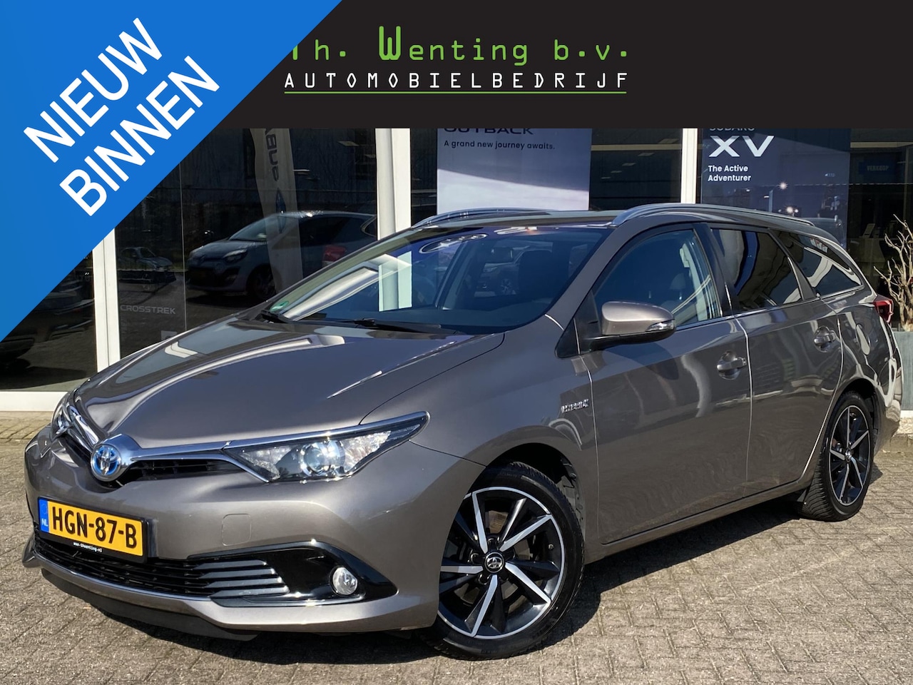 Toyota Auris Touring Sports - 1.8 Hybrid Executive | Navigatie | Achteruitrijcamera | Cruise control | Stoelverwarming | - AutoWereld.nl