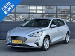 Ford Focus - 1.0 ECOBOOST TREND EDITION BUSINESS I ACHTERUITRIJCAMERA I CARPLAY I NAVIGATIE I CRUISE CO