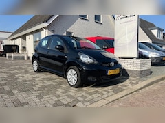 Toyota Aygo - 1.0 12v Comfort