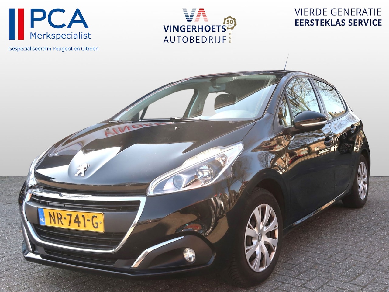 Peugeot 208 - 1.2 Benzine 5-Deurs * Navigatie * Cruise Control * Airco * Parkeersensoren * Zwart * Vinge - AutoWereld.nl