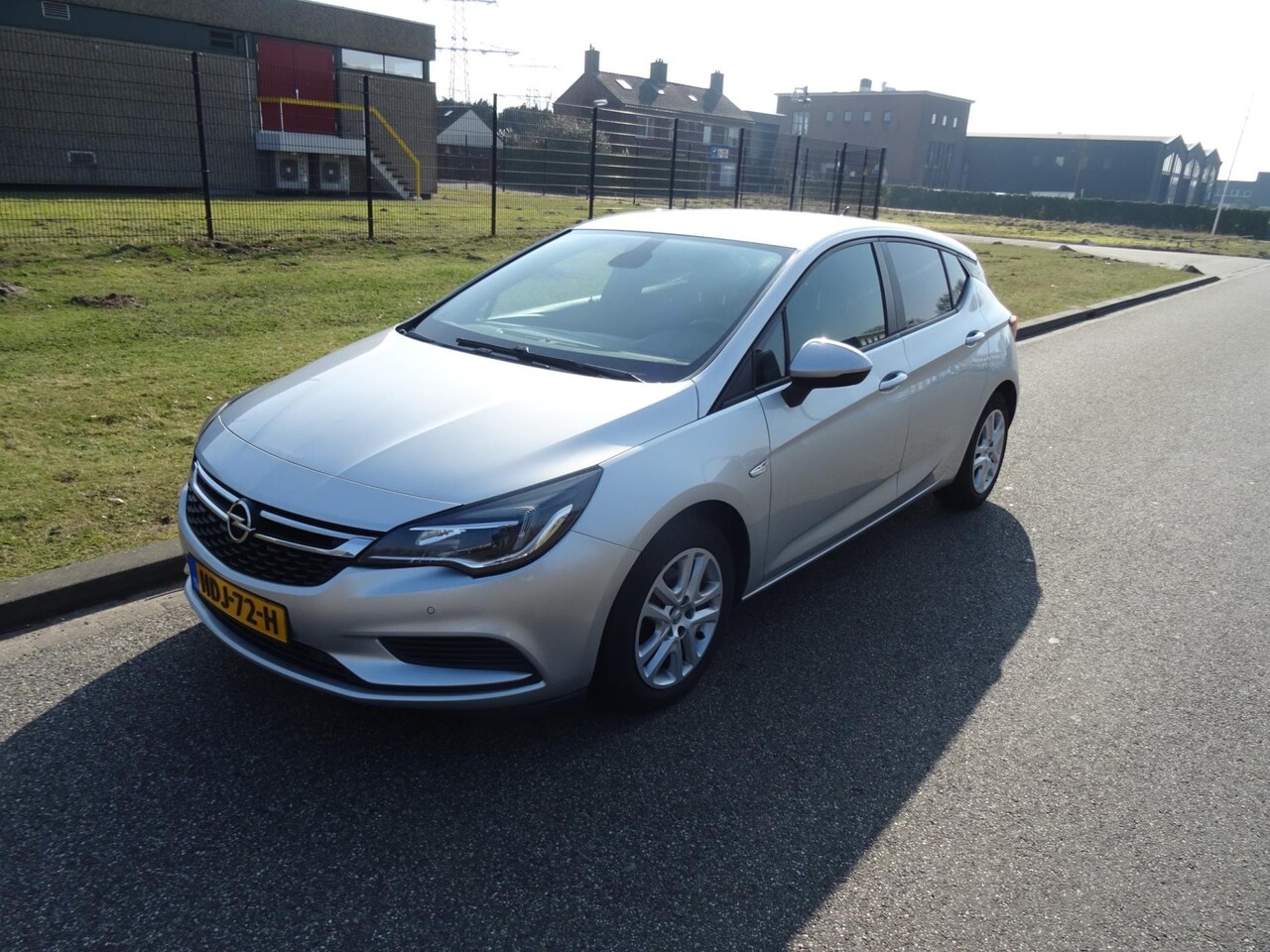 Opel Astra - 1.6 CDTI Business 1.6 CDTI Business+ - AutoWereld.nl