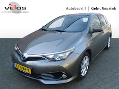 Toyota Auris - 1.8 Hybrid Dynamic Trekhaak Panodak