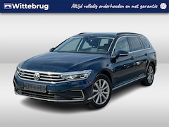 Volkswagen Passat Variant - 1.4 TSI 218pk PHEV GTE Business DSG Automaat Panoramadak / Head up display / Camera / Navi