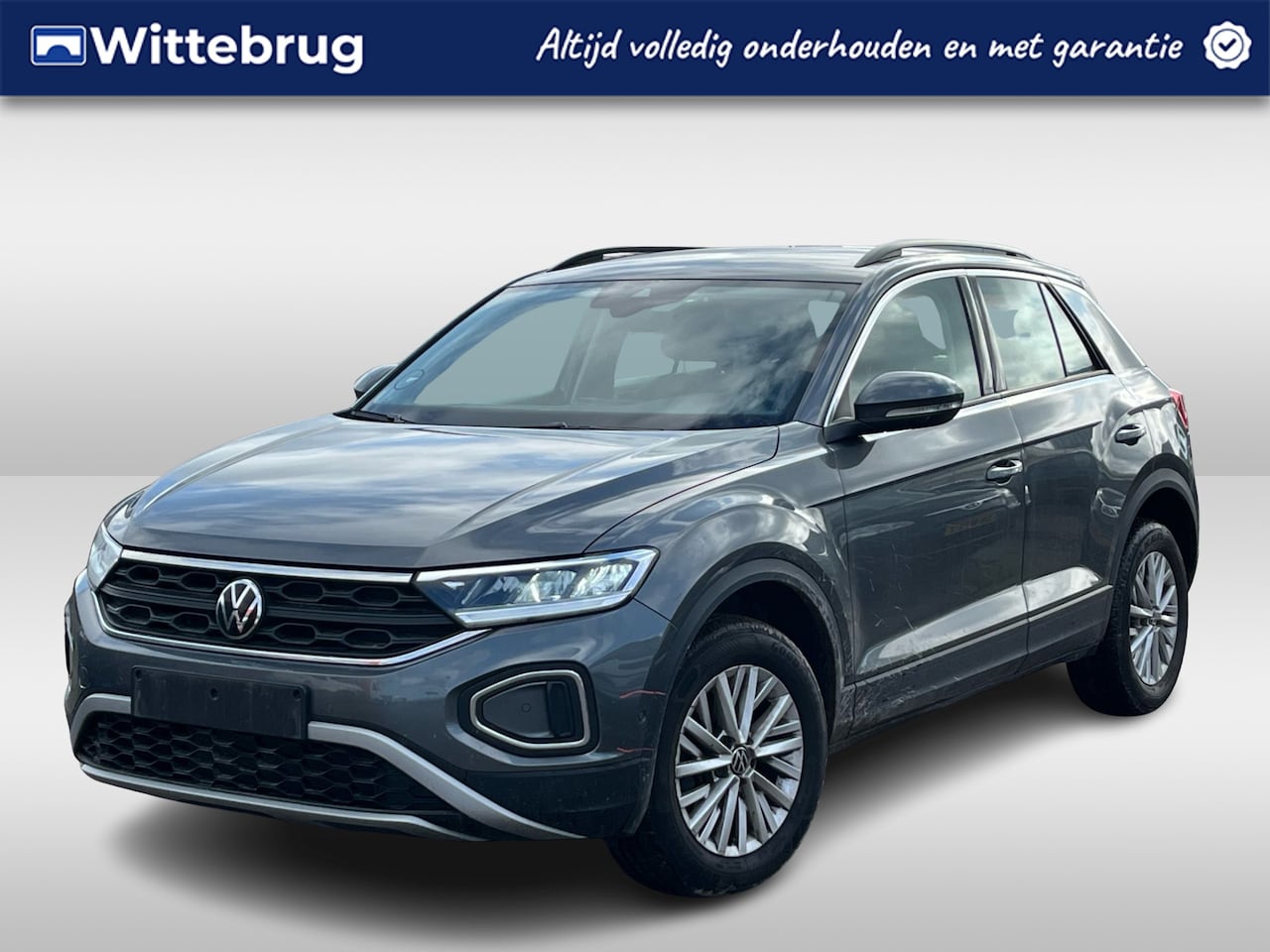 Volkswagen T-Roc - 1.5 TSI 150pk Life Comfort DSG Automaat Digitaal dashboard / App-connect / LED / Parkeerse - AutoWereld.nl