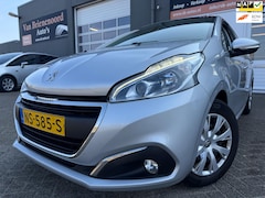 Peugeot 208 - 1.2 PureTech Blue Lion 5 drs mete parkeersensoren en navigatie en bluetooth telefoon / med