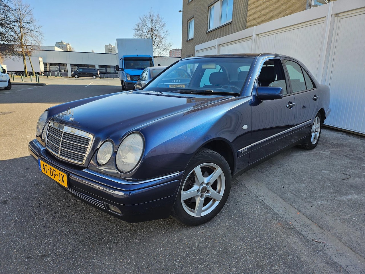 Mercedes-Benz E-klasse - 240 Avantgarde* Clima* Top Conditie* P-sensoren* Nap - AutoWereld.nl