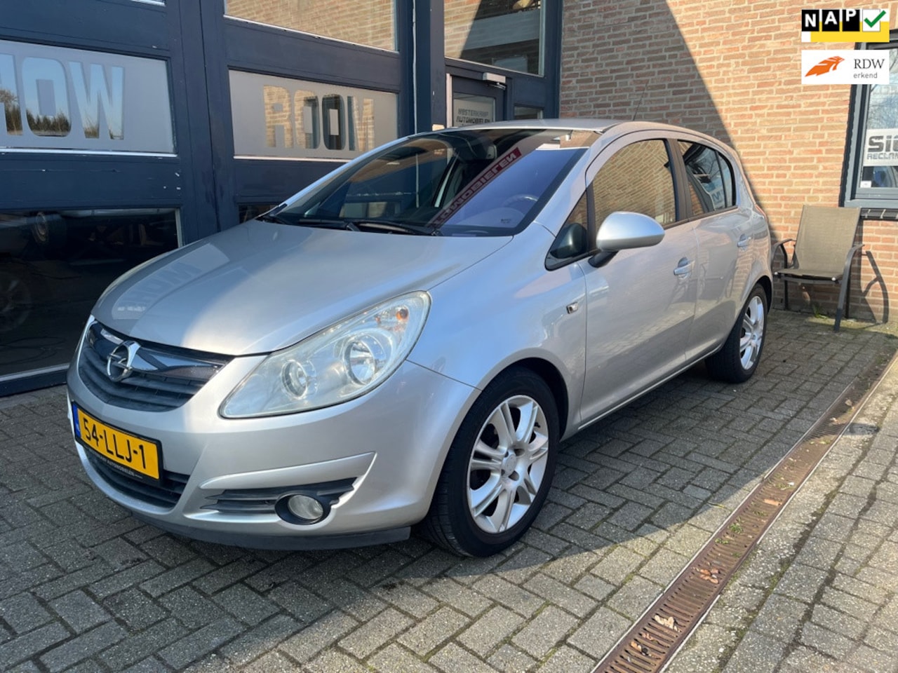 Opel Corsa - 1.2-16V Cosmo Automaat 5drs - AutoWereld.nl