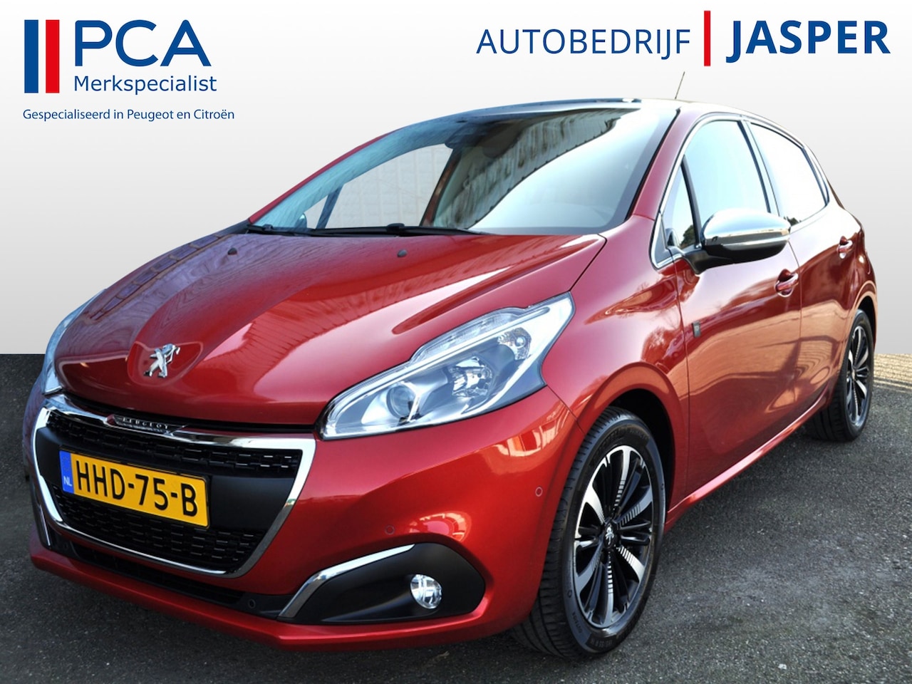 Peugeot 208 - 1.2 Tech Ed. Autom Pano pdc v+a lmv - AutoWereld.nl