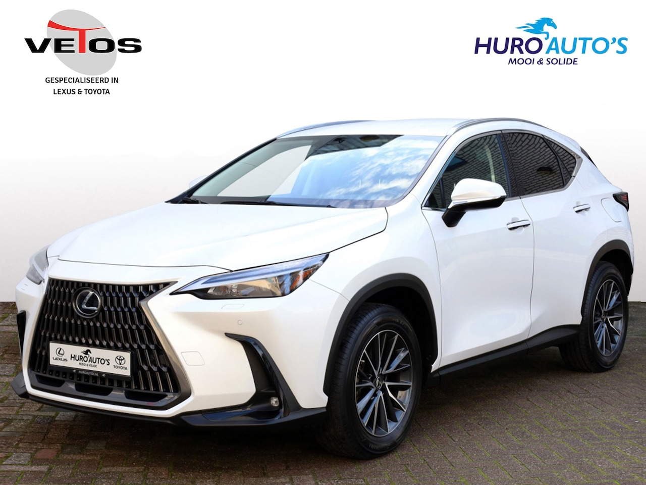 Lexus NX - 350h Luxury Line | Leder | Premium Navigatie | Stoelverwarming - AutoWereld.nl