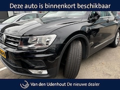 Volkswagen Tiguan - 1.4 TSI Comfortline Exe. | Trekhaak wegkl | Navi | binnenkort beschikbaar