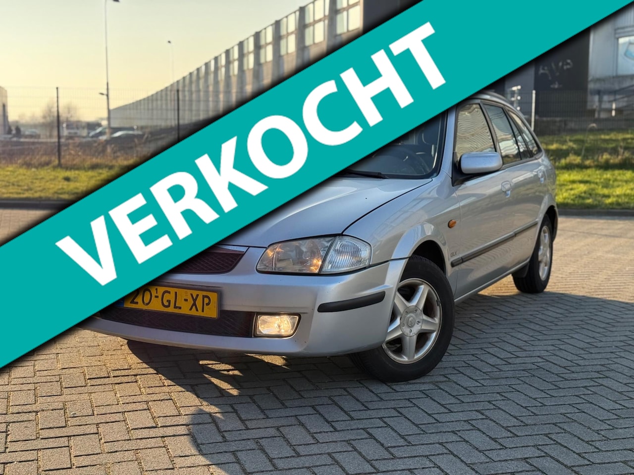 Mazda 323 Fastbreak - 1.5i LS Airco APK TOT 11/2025 - AutoWereld.nl