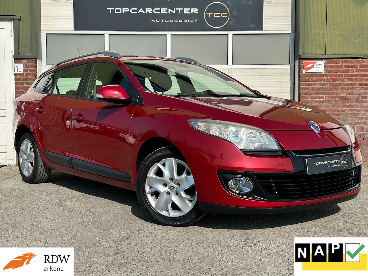 Renault Mégane Estate - 1.5 dCi/AIRCO/NAVI/CRUISE/APK/NAP - AutoWereld.nl