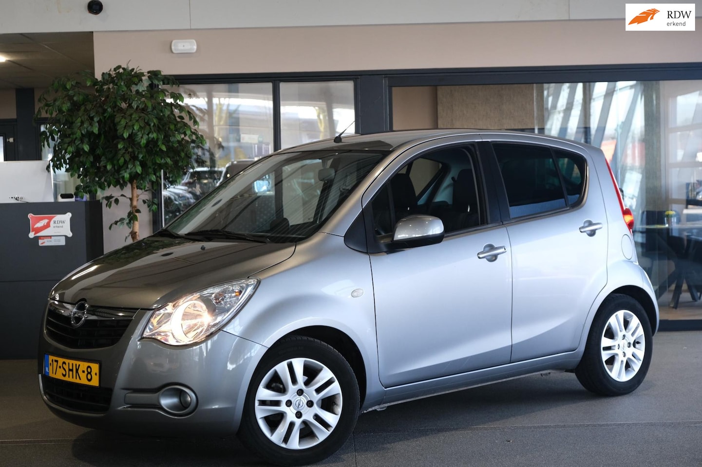 Opel Agila - 1.2 Edition Airco Centrale vergrendeling Radio Trekhaak - AutoWereld.nl