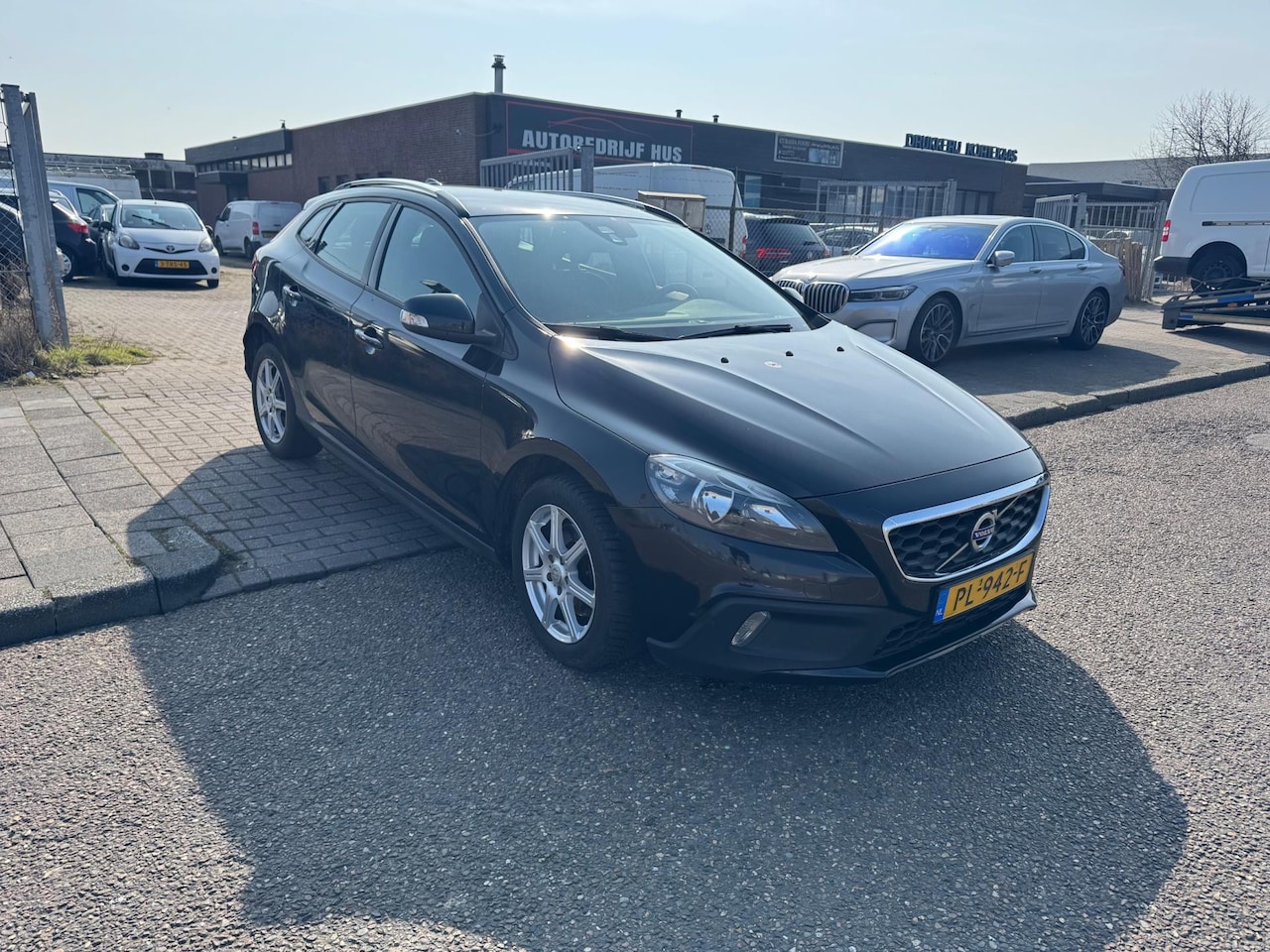 Volvo V40 Cross Country - 1.6 D2 Summum CROSS COUNTRY - AutoWereld.nl