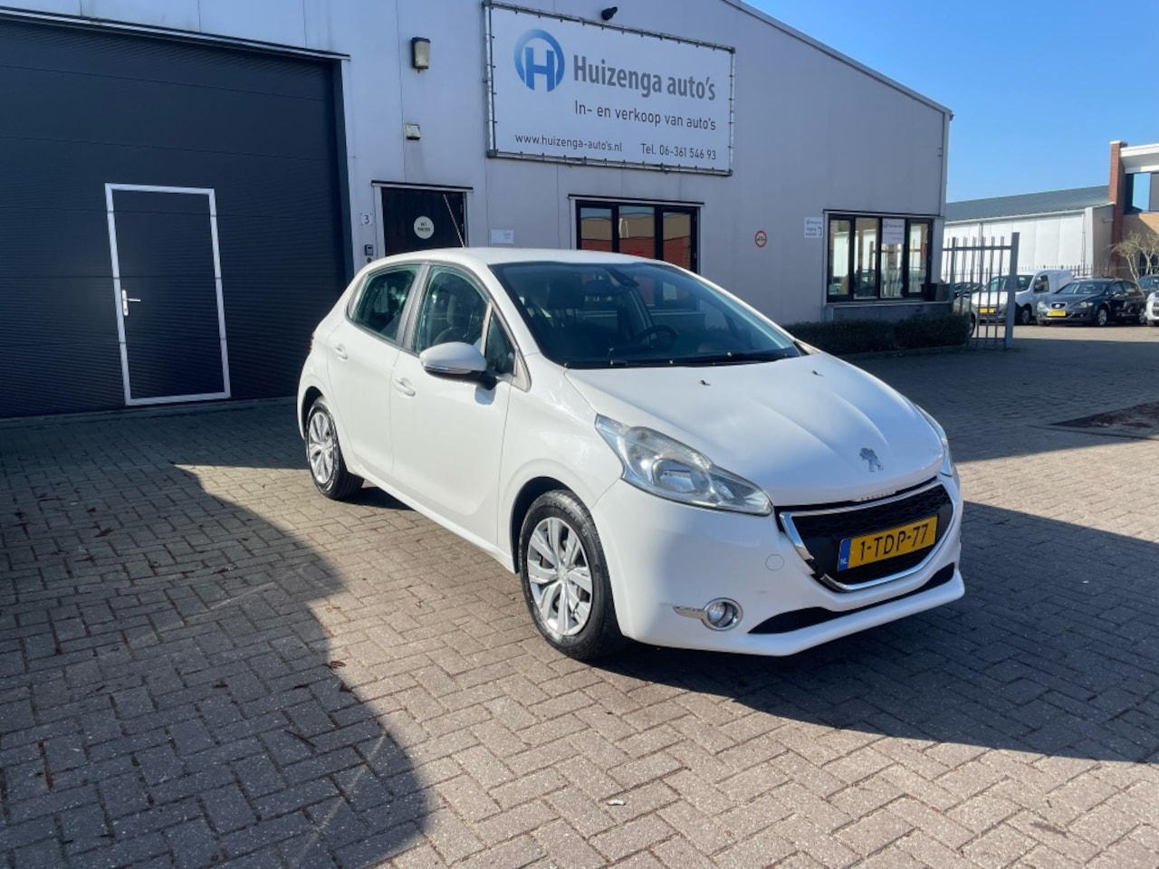 Peugeot 208 - 1.2 VTi |lees advertentie! |5drs - AutoWereld.nl