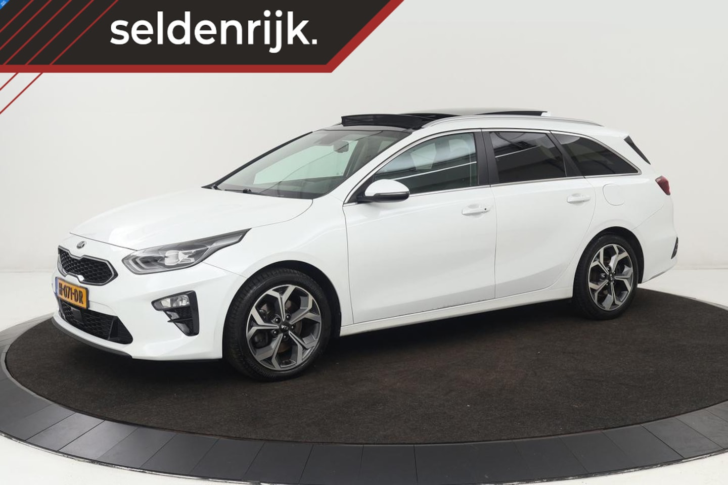 Kia Cee'd - Ceed 1.4 T-GDi ExecutiveLine | Panoramadak | Stoelventilatie | Leder | Adaptive cruise | C - AutoWereld.nl