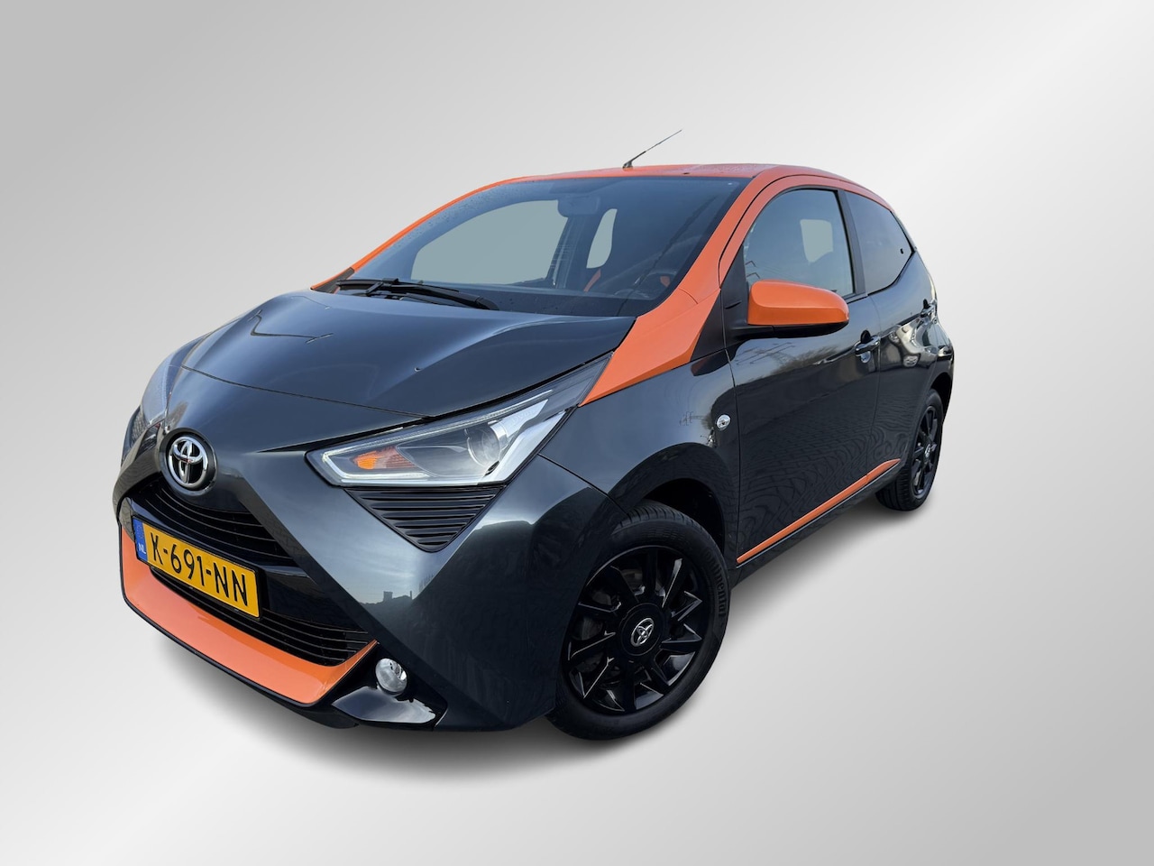 Toyota Aygo - 1.0 VVT-i x-JBL 1.0 VVT-i x-JBL - AutoWereld.nl