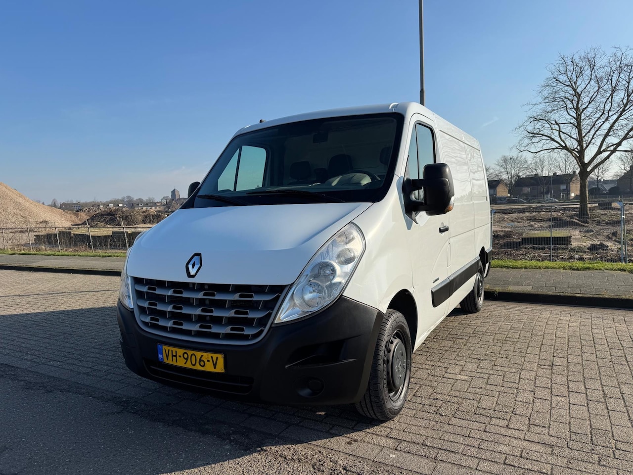 Renault Master - T28 2.3 dCi L1H2 Eco T28 2.3 dCi L1H2 Eco - AutoWereld.nl